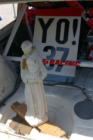 Illustration for article titled The 24 Hours Of LeMons New England 2009 Über Gallery, Part 2